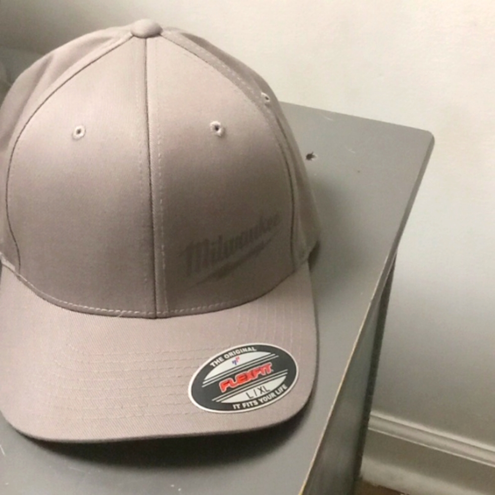 Milwalkee tool 504G-LXL large / extra large gray fitted hat